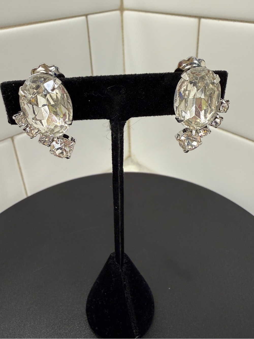 Clear Crystal Oval Clip-On Earrings - Women Jewelry